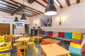 LOFT Hostal